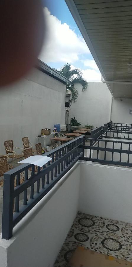 __Aplaridel Inn Suites__ Angeles Exterior photo